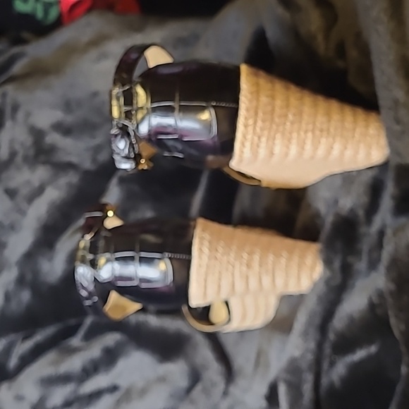 WAS  $160   MICHAEL Michael KORS Platform Wedge  Embossed Animal Print - Picture 6 of 15